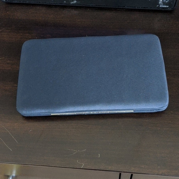 UNC Sports Fan Wallet - Picture 4 of 4